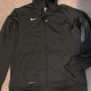 Brand new Women’s Nike zip up